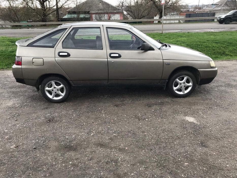 Авто  Ваз 21112