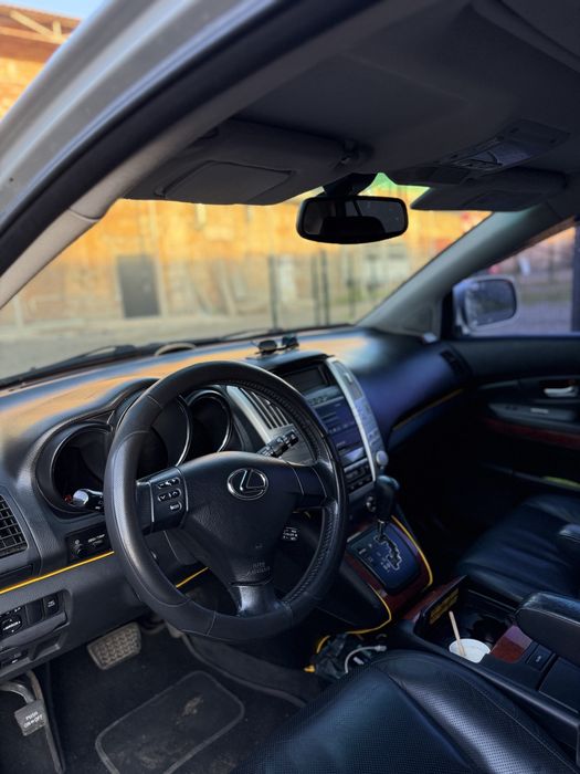 Lexus RX 1 - Власник