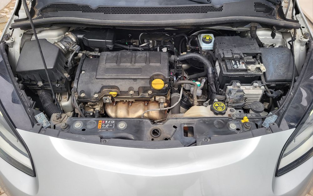 Opel Corsa E 1.2 70cv 91mil km Versão 120Anos