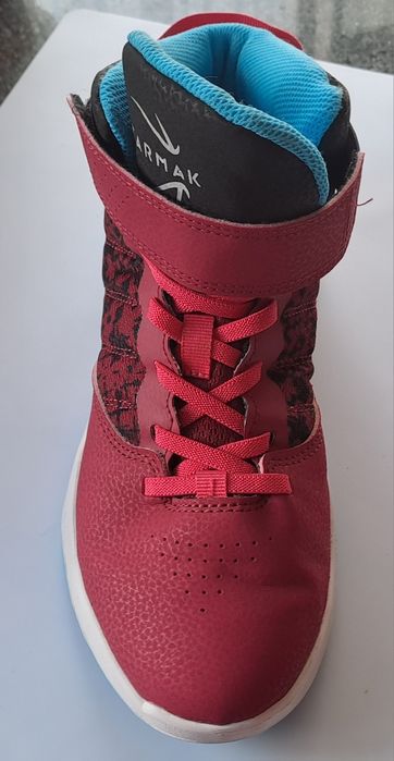 Sapatos basketbol Tarmak tamanho 39(Europa)