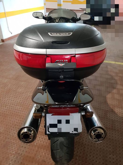 Top Case Givi + Suporte CBR XX