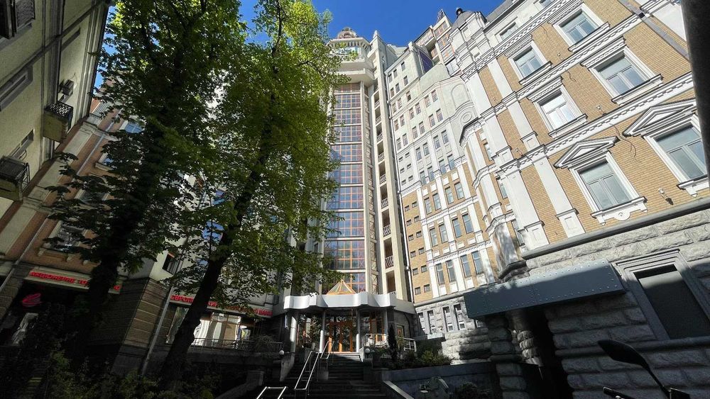 Оренда видової 3-к квартири Бульвар Тараса Шевченко, 11 | Підземний паркінг |  Без комісіі | Парк Шевченко | Шевченківський район