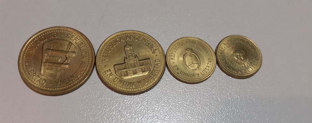 Lote de 4 moedas Argentinas de 1992