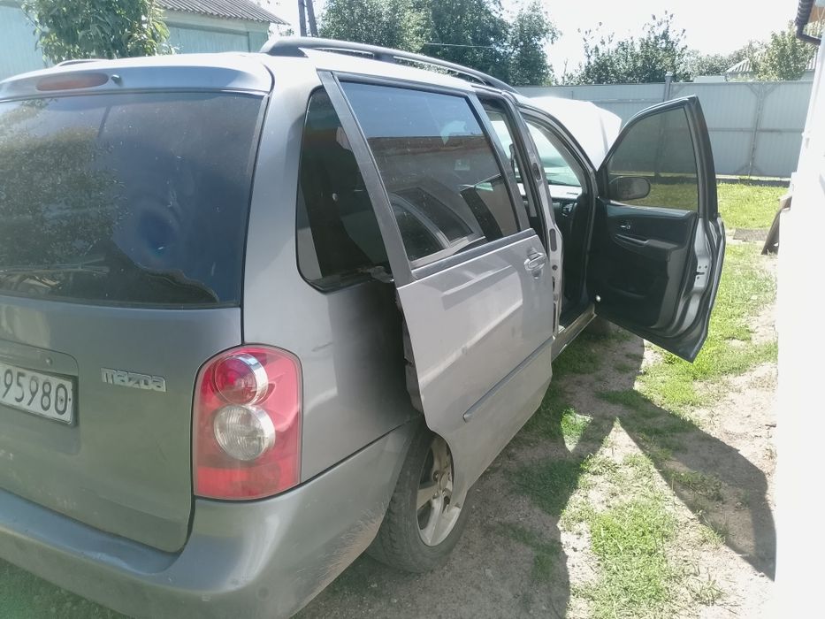 Продам Мазда мпв