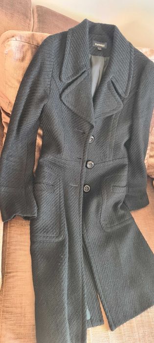 casaco preto Tamanho S marca Zumbi