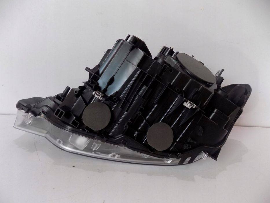 BMW 3 F30/F31 lampa xenon prawa - 1126