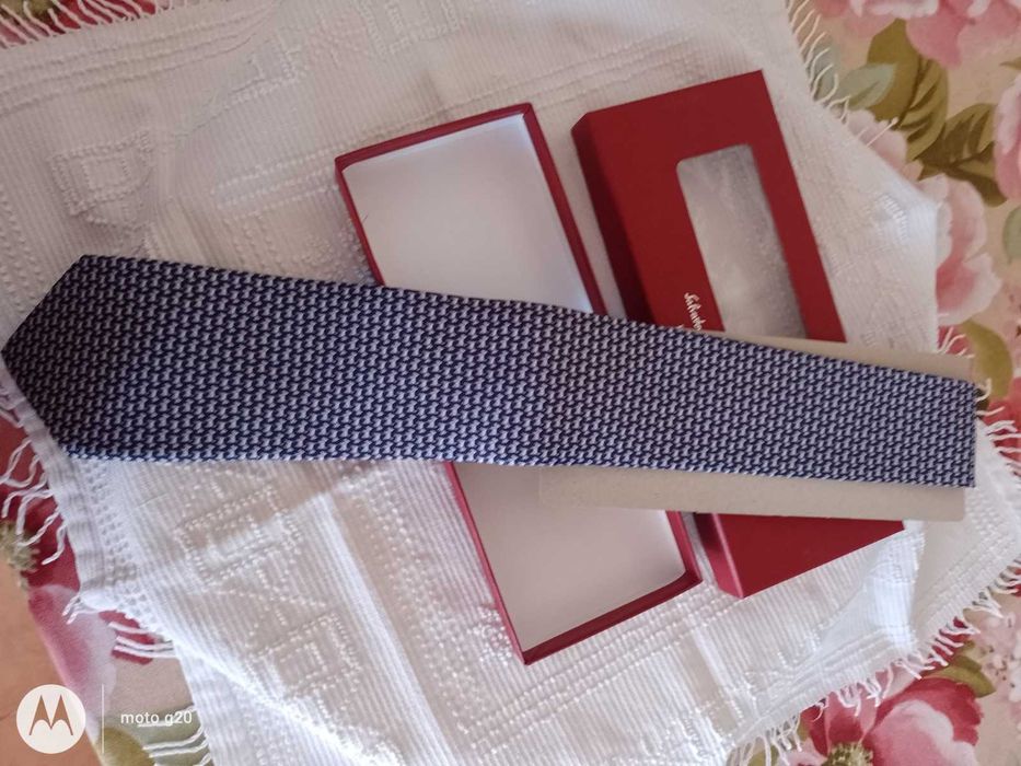 Linda gravata de seda - Salvatore Ferragamo