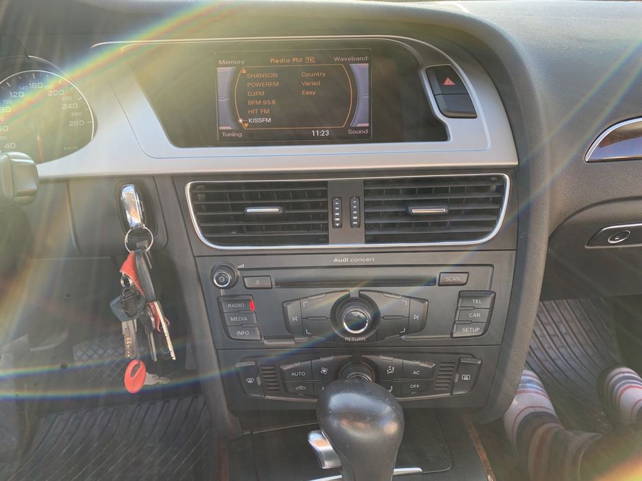 Audi a4 2011 года, без аварій. Офіціал. Бралась в Україні.
