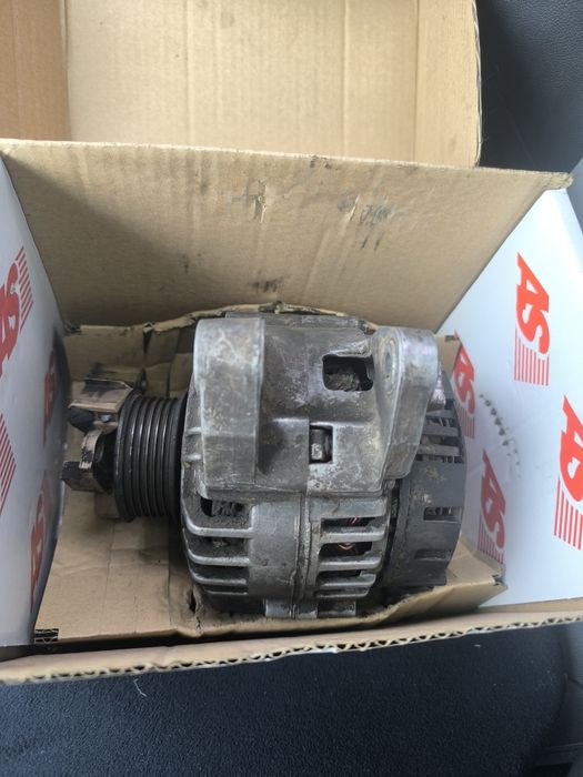 Генератор Hyundai Coupe/Santa Fe/Tucson 2.7