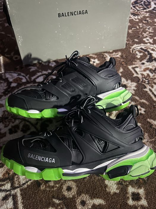 balenciaga track 40 green