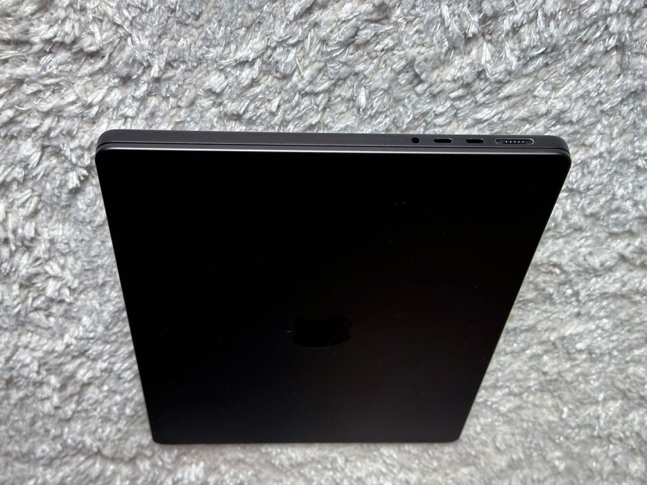MacBook M4 Pro 14" 14CPU/20GPU,48GB/2TB,ubezpieczenie AppleCare+ 2LATA