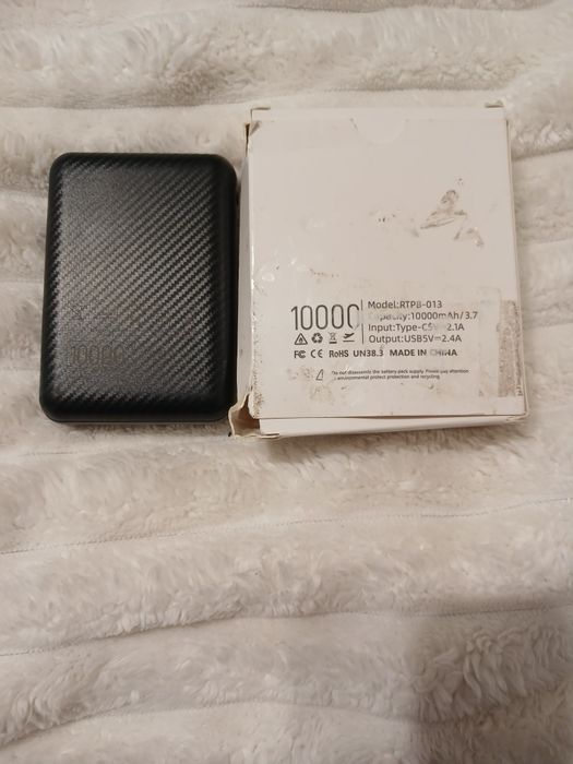 Павербанк для підзарядки телефонів