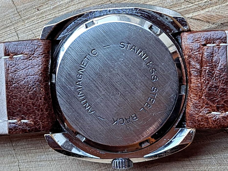 Relógio de pulso de homem, marca SPRING