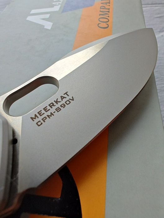 Нож премиум Maxace Meerkat титан суперсталь S90V