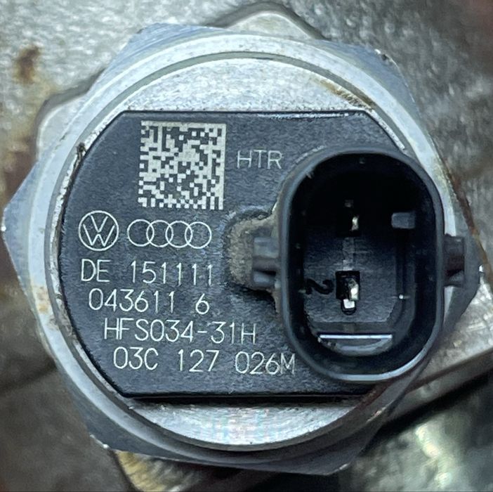 Насос високого тиску 1.2 1.4 tsi CAX CAXA CAV CBZ 03C 127 026 M ТНВД