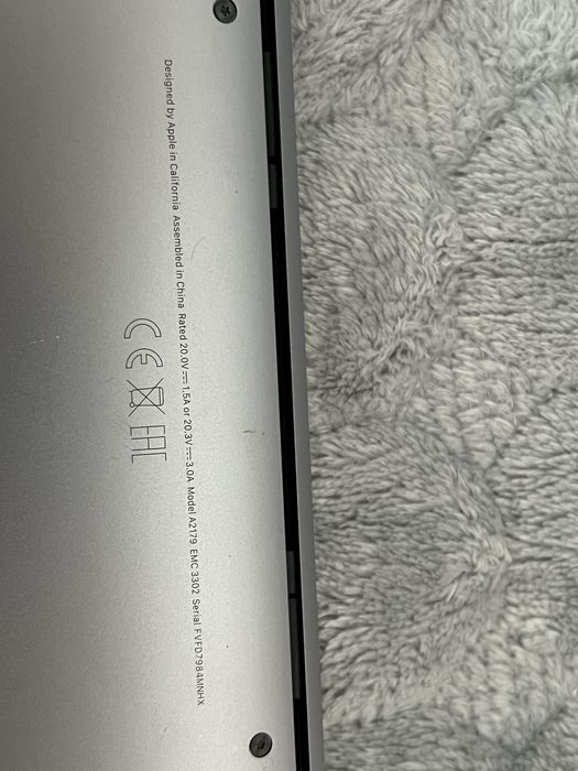 Macbook air 2020 nowa bateria !