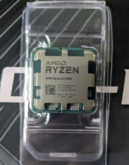 Процесор Intel Core i5 12600KF / AMD Ryzen 8400F 7500F