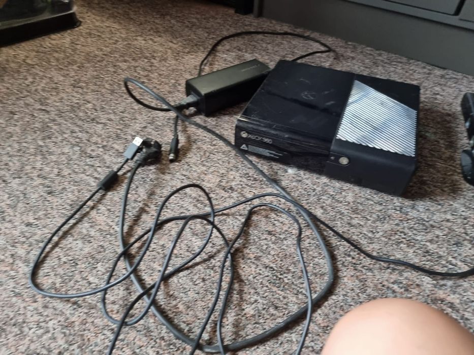 Xbox 360 oryginalne opakowanie konsoli i pada OKAZJA