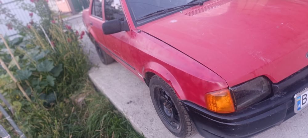 Автомобіль Ford Orion