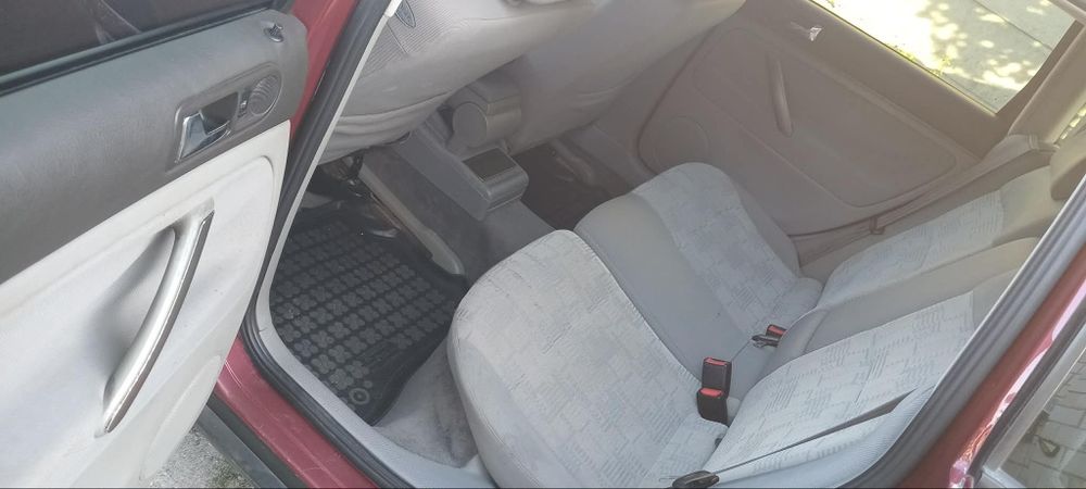 Продаю авто Passat B5 1,8