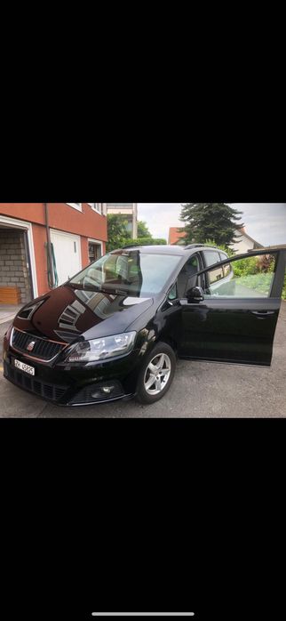 Seat Alhambra  мінівен