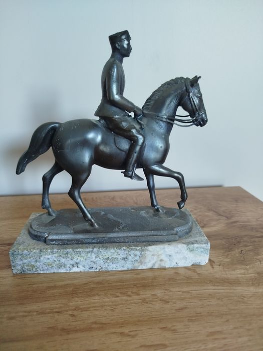 Figura  ciężka jakiś metal Christian X  na koniu produkcja Johan Galster