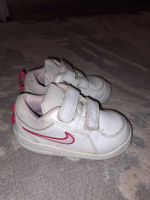 Кросівки Nike на дівчинку 23.5
