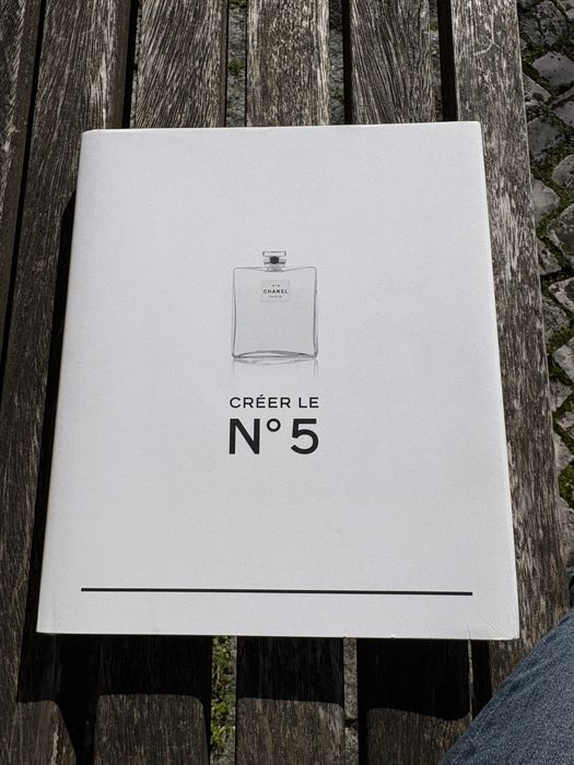 Livro “Créer N•5 / Creating N•5”