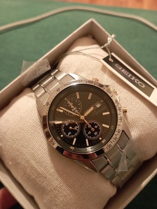 Reloj Seiko novo.