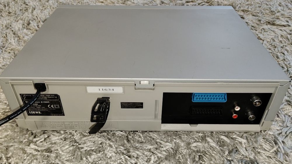 Magnetowid Video Vhs Loewe-LG Hi-fi Stereo 6 głowic pilot