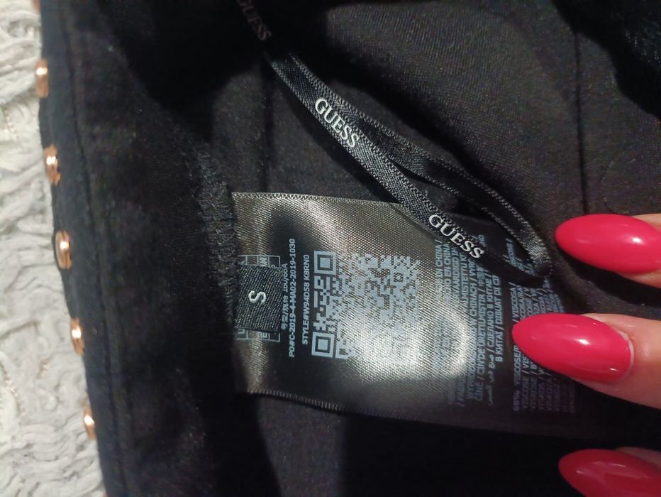 Spódnica czarna Guess S