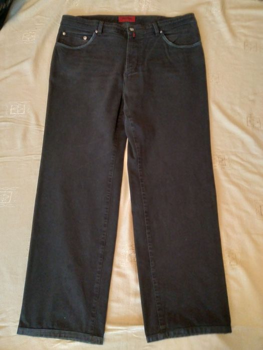 Джинсы Pierre Cardin: 300 Классические джинсы Одесса на Olx