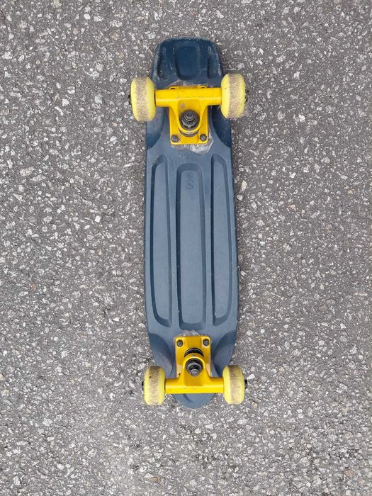 Skate cruiser estilo penny board Deeply