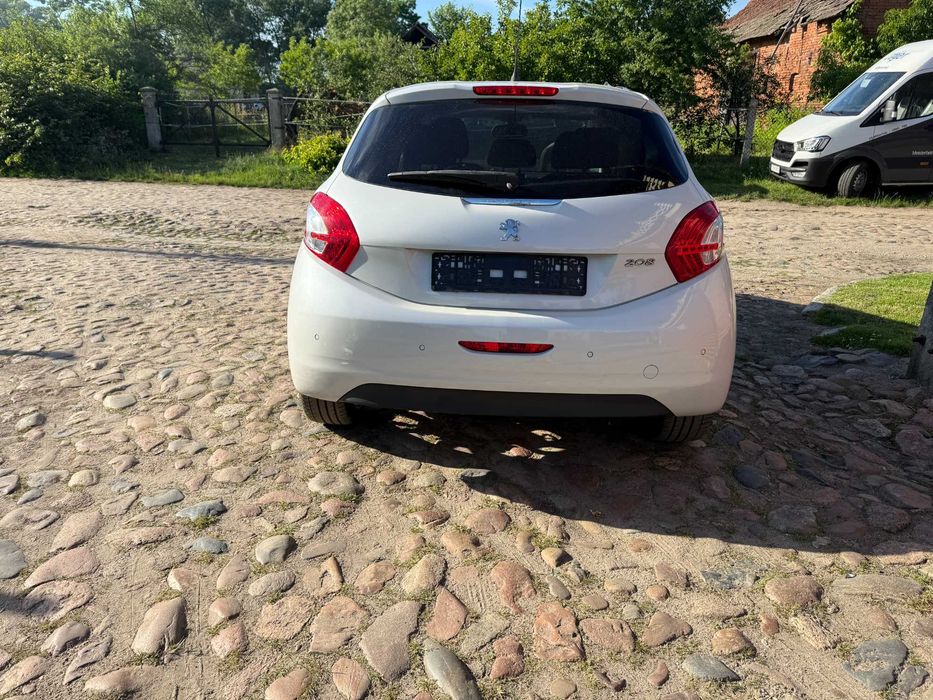 Peugeot 208 1.6 benzyna