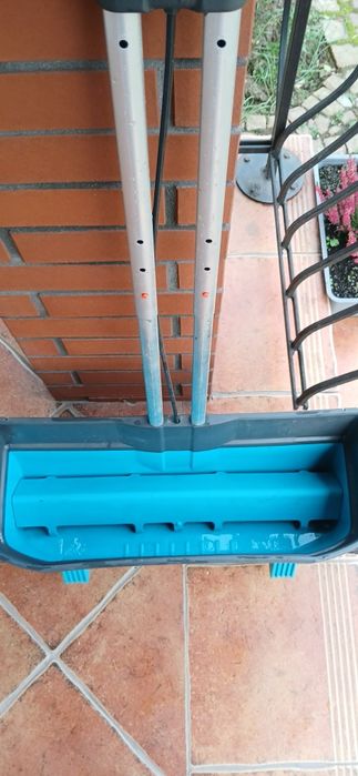 Siewnik ręczny do trawy i nawozu gardena