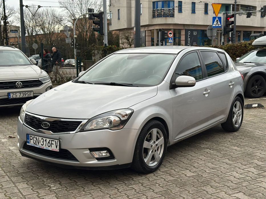Kia Ceed Kia Ceed Lift 1.6B Salon Polska