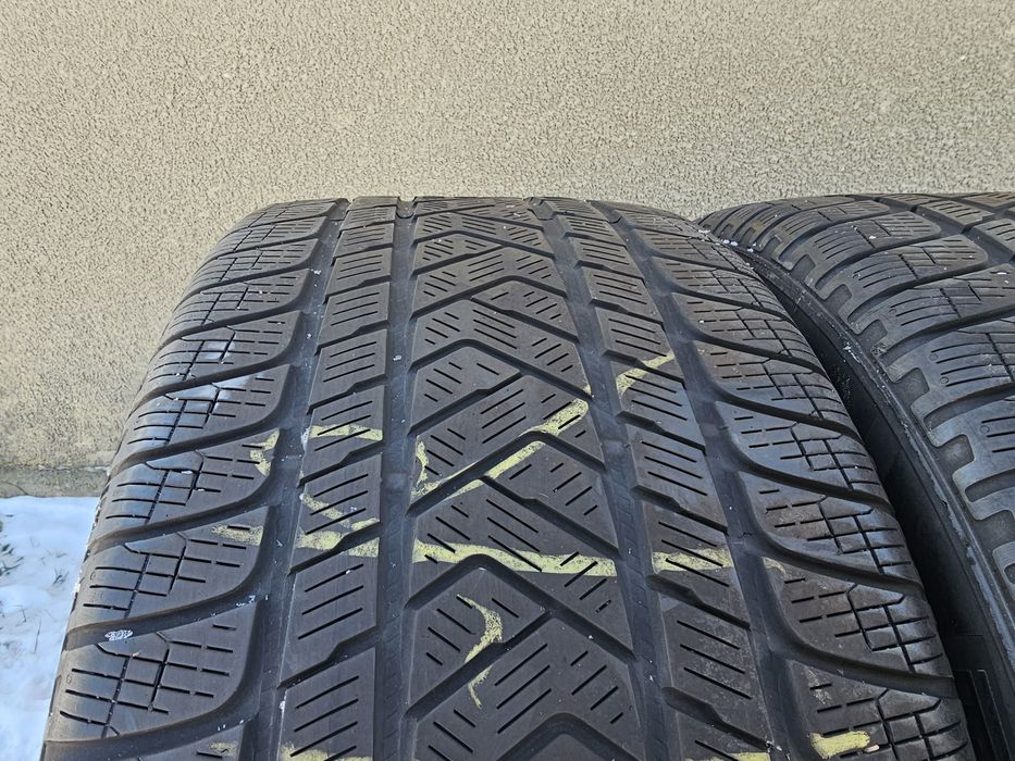 шини "pirelli" R20.