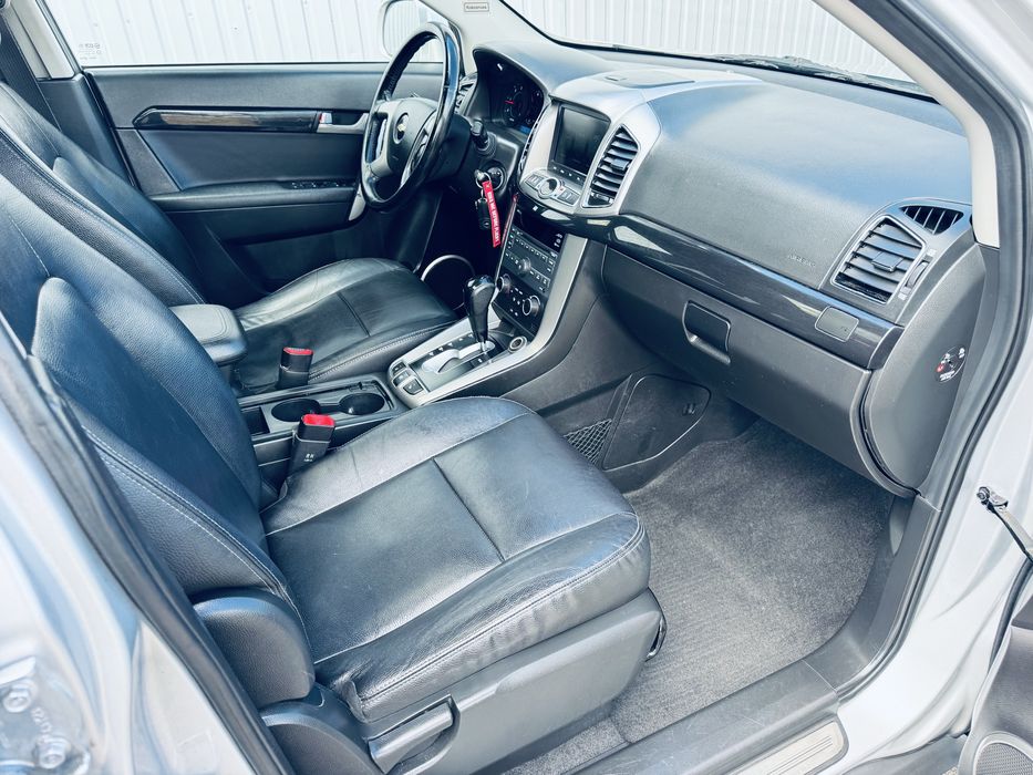Chevrolet Captiva 2.2 d 4*4 з Швейцарії