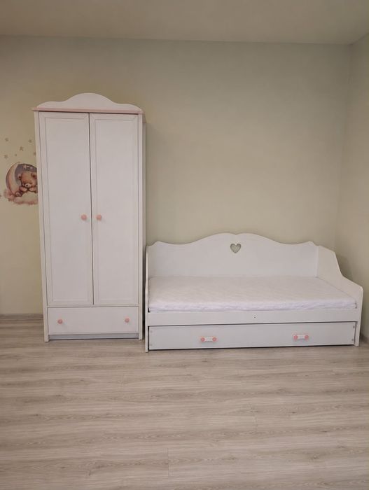 Zestaw mebli dziecięcych