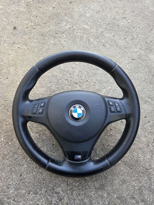 Volante pack M bmw E90 E91 E87 E81 E82