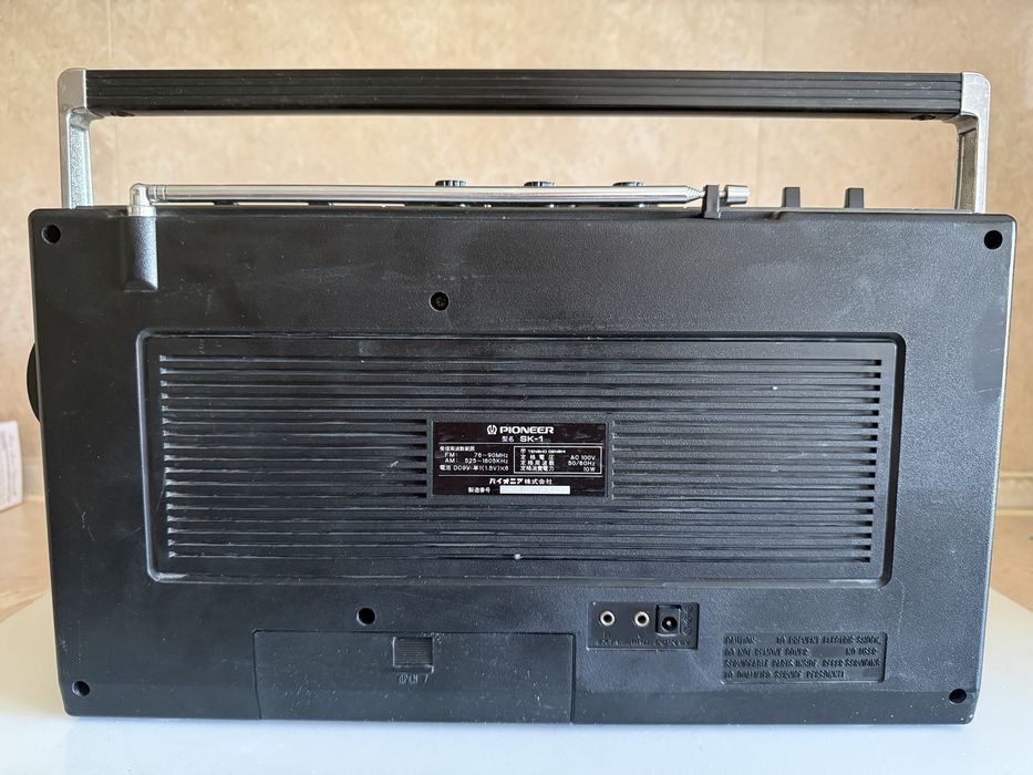 AM/FM магнитола Pioneer SK-1