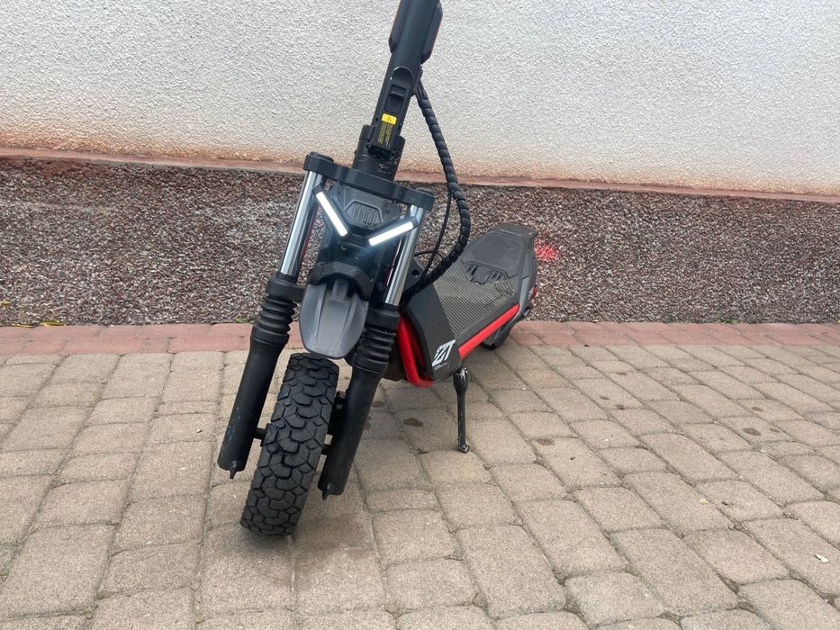 Електросамокат Segway Ninebot ZT3 Pro E