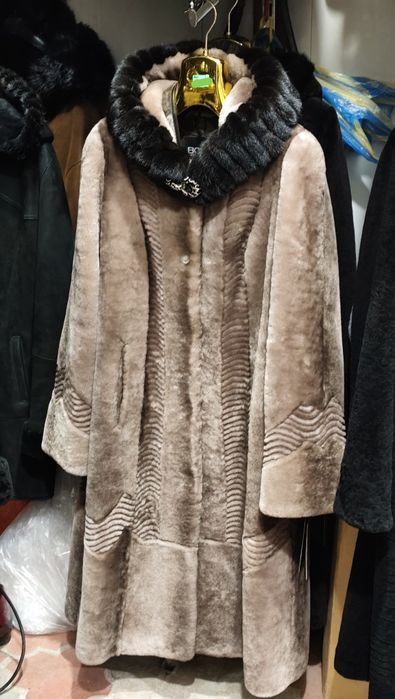 Шуба нова, мутон, цигейка, капюшон, норка, 52-54,