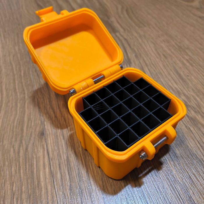 Pojemnik na amunicję/zbijaki .223/5.56 ammo box