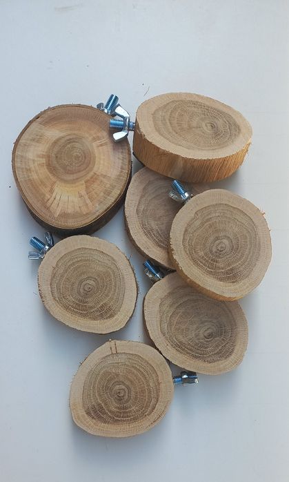 Жердинки, полички для папуг.