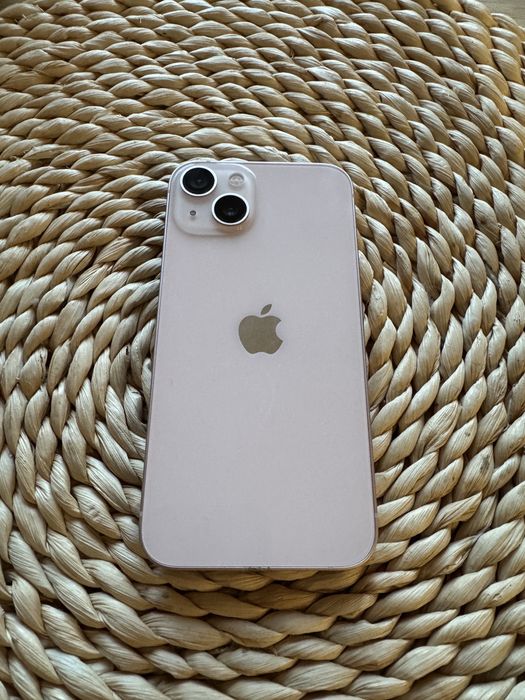 iPhone  13 różowy 128GB