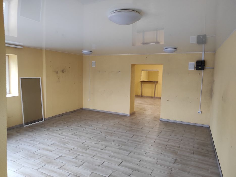 Здається в оренду приміщення.