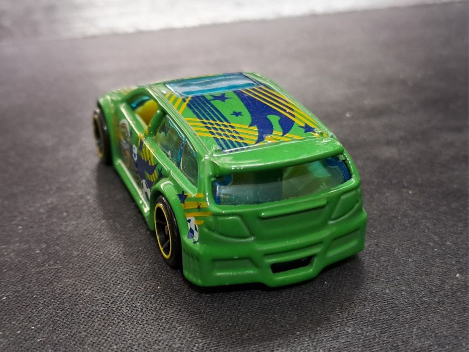 Hot Wheels 2002 Audacious 1186 MJ 1 NL