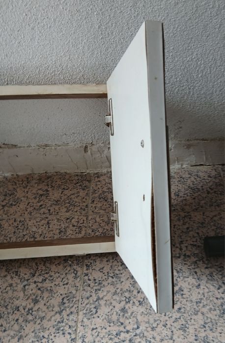 Caixa para Parede com Portas Medidas nas fotos