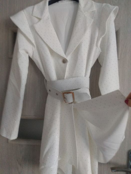 Nowy biały kombinezon blink blink